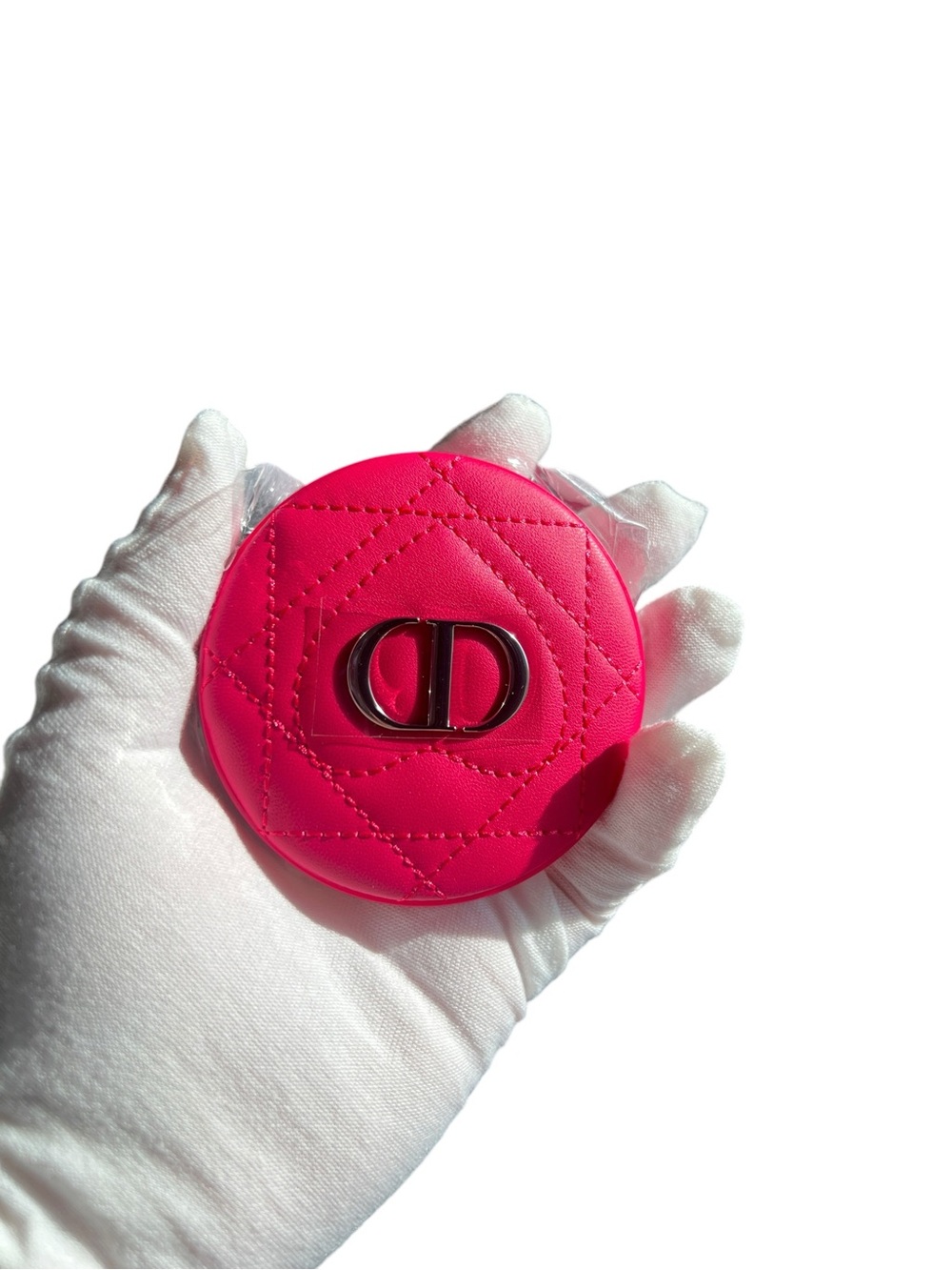 Dior Quilted Hot Pink Pocket Mirror with Silver CD Logo - NIB - Picture 2 of 4
